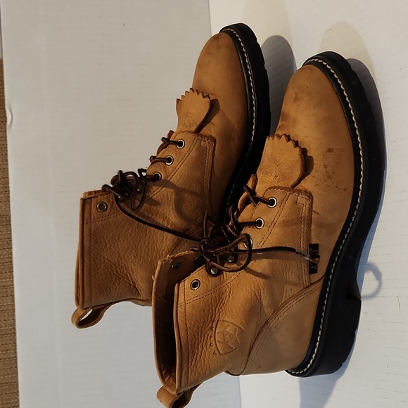 Ariat leather boots women's size 7.5 B - Picture 1 of 10